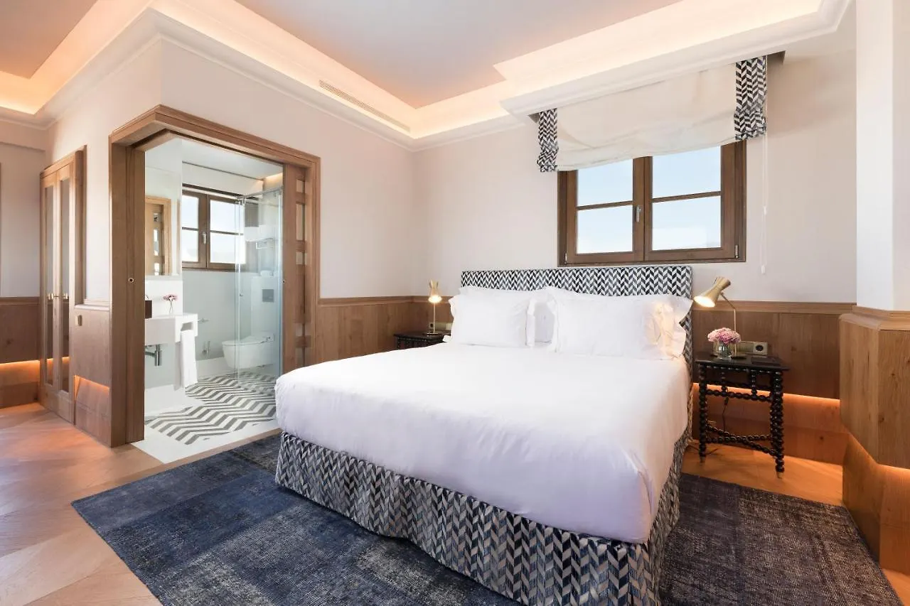 מאלגה Palacio Solecio, A Small Luxury Hotel Of The World
